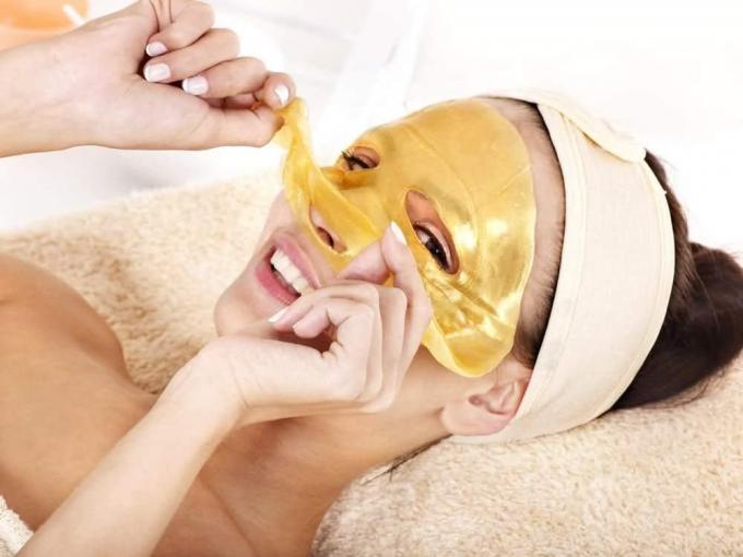 ماسک صورت طلای 24K ارگانیک برای خانه ژل آرام بخش قابل تنظیم کلاژن کریستال زیبایی 4